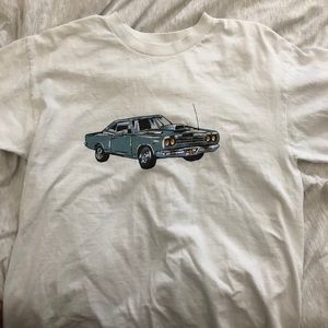Brandy Melville car T shirt